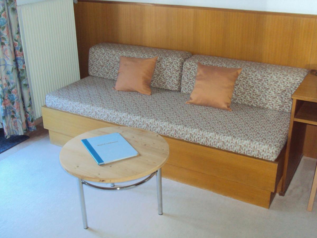 Pension Sursilva Gargellen Szoba fotó